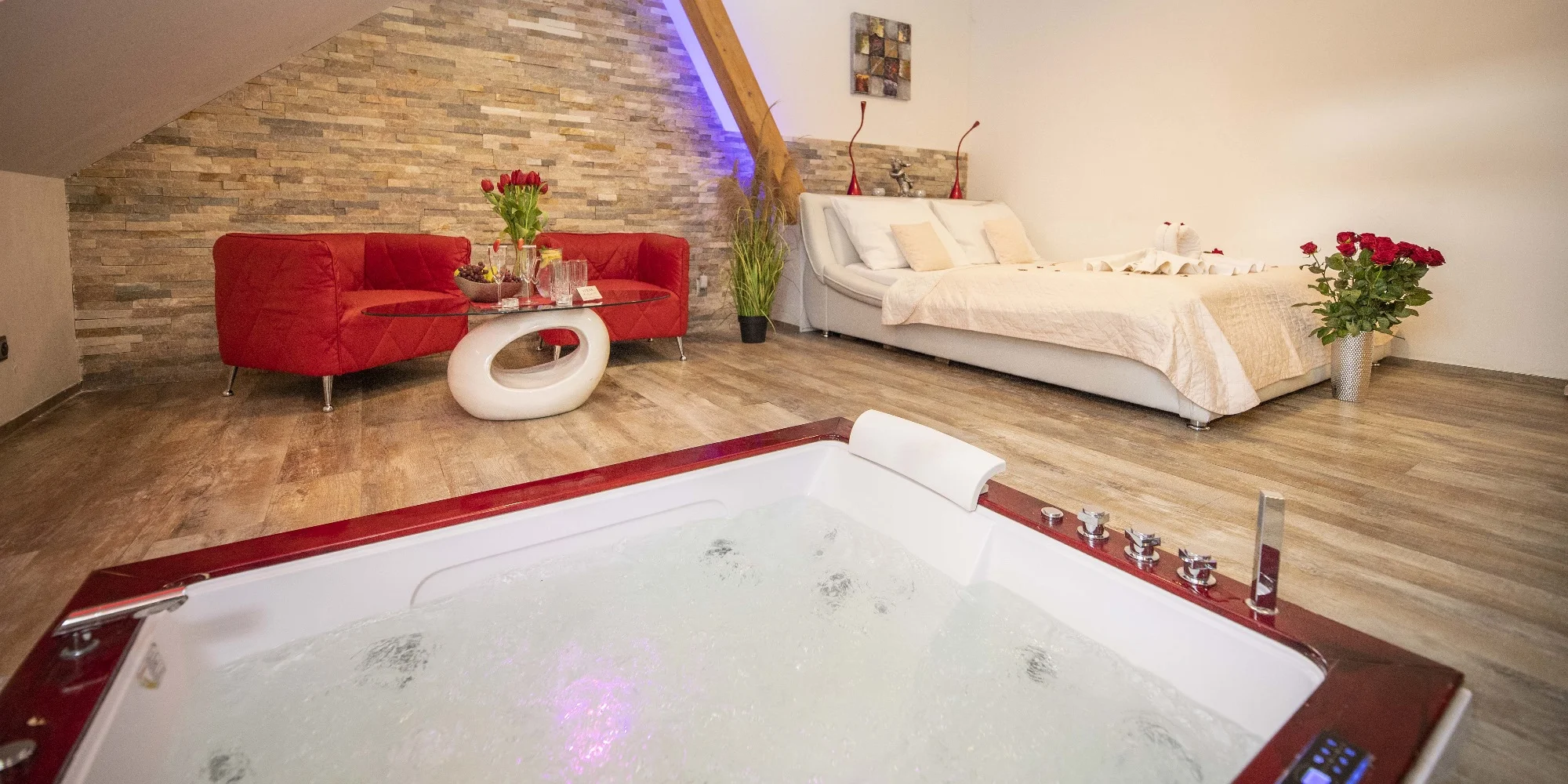 Romantika v Dobříši: apartmá s vířivou vanou i saunou