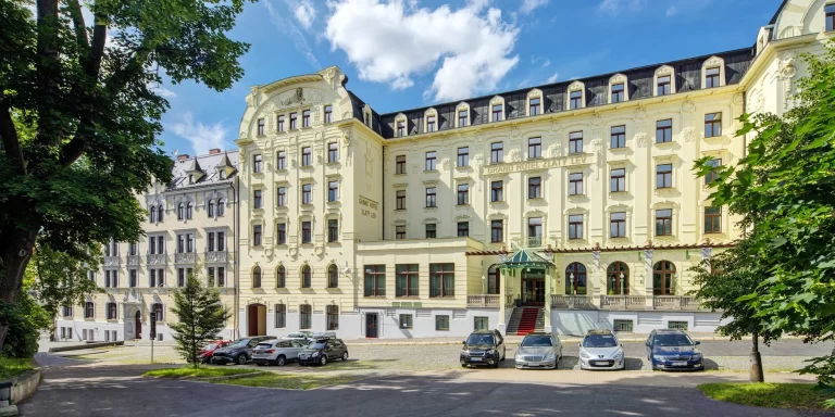 4* pobyt v libereckém Grandhotelu: jídlo i wellness