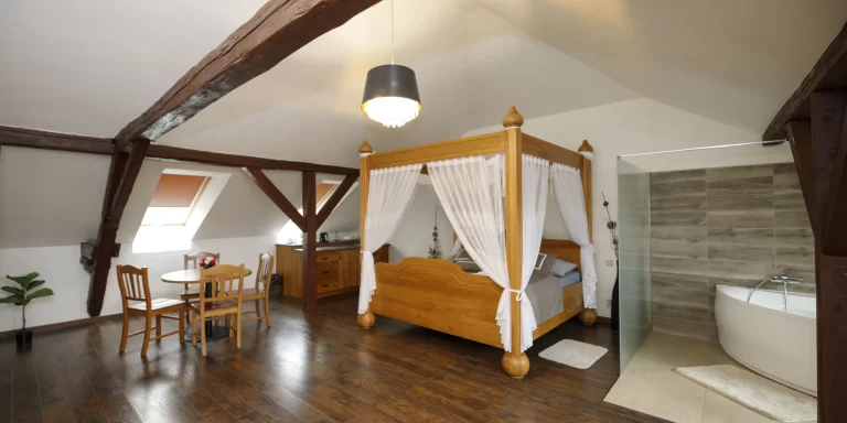 Střední Čechy se snídaní i privátním wellness