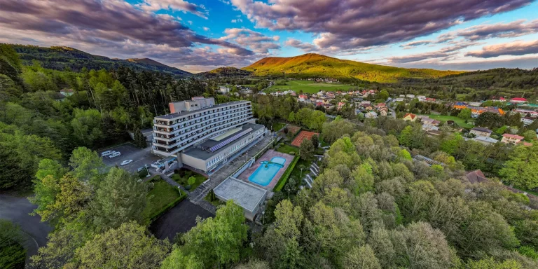 Relax v Rožnově pod Radhoštěm: jídlo, sauna i bazén