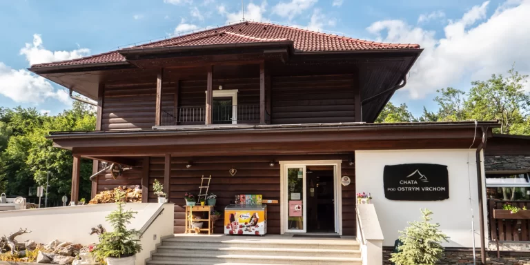 Trenčín: chata se stravou i wellness
