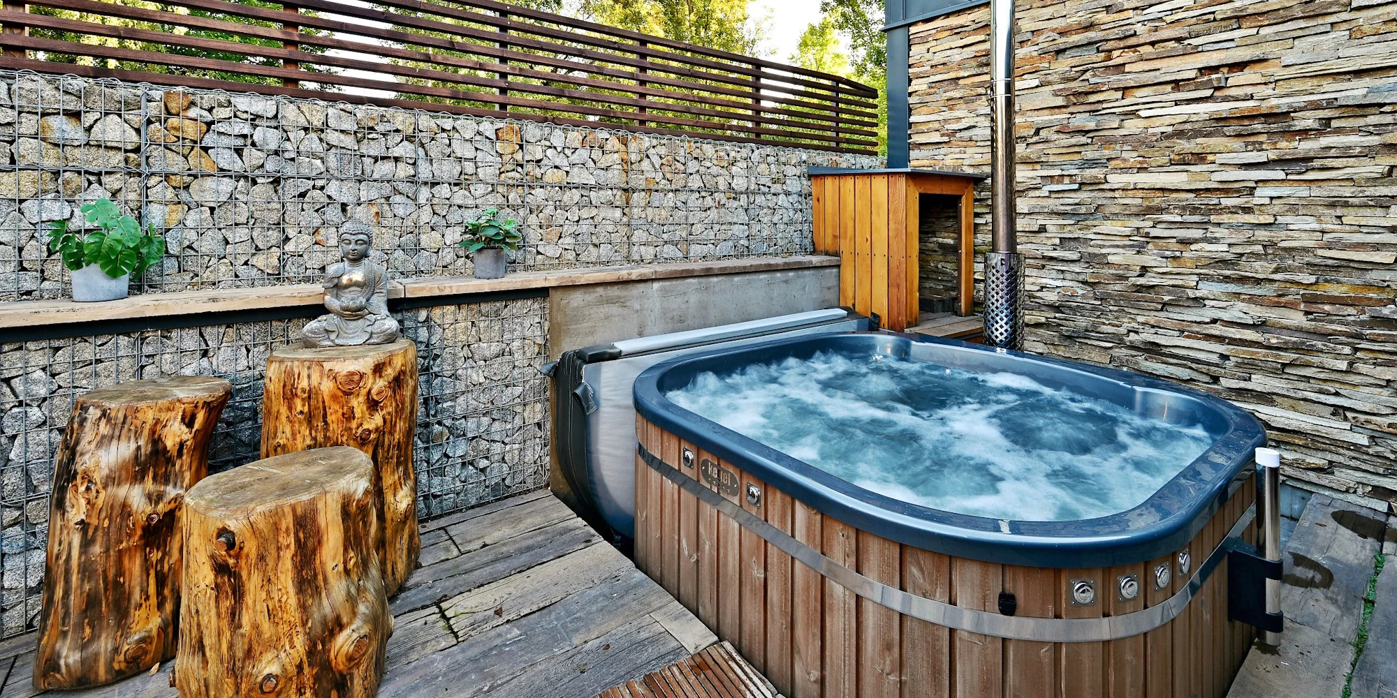 Moderní apartmány v Praze: pobyt se snídaní a wellness