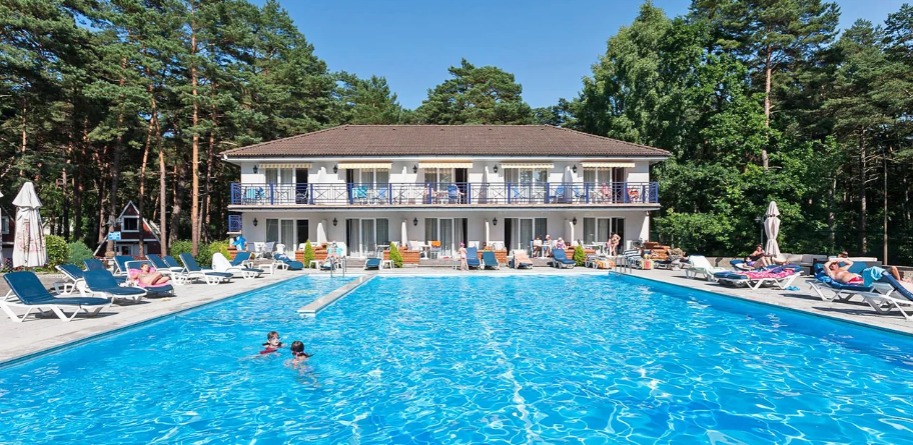 Baltský resort u pláže v Pobierowo: luxusní dovolená s wellness, polopenzí a zábavou pro děti