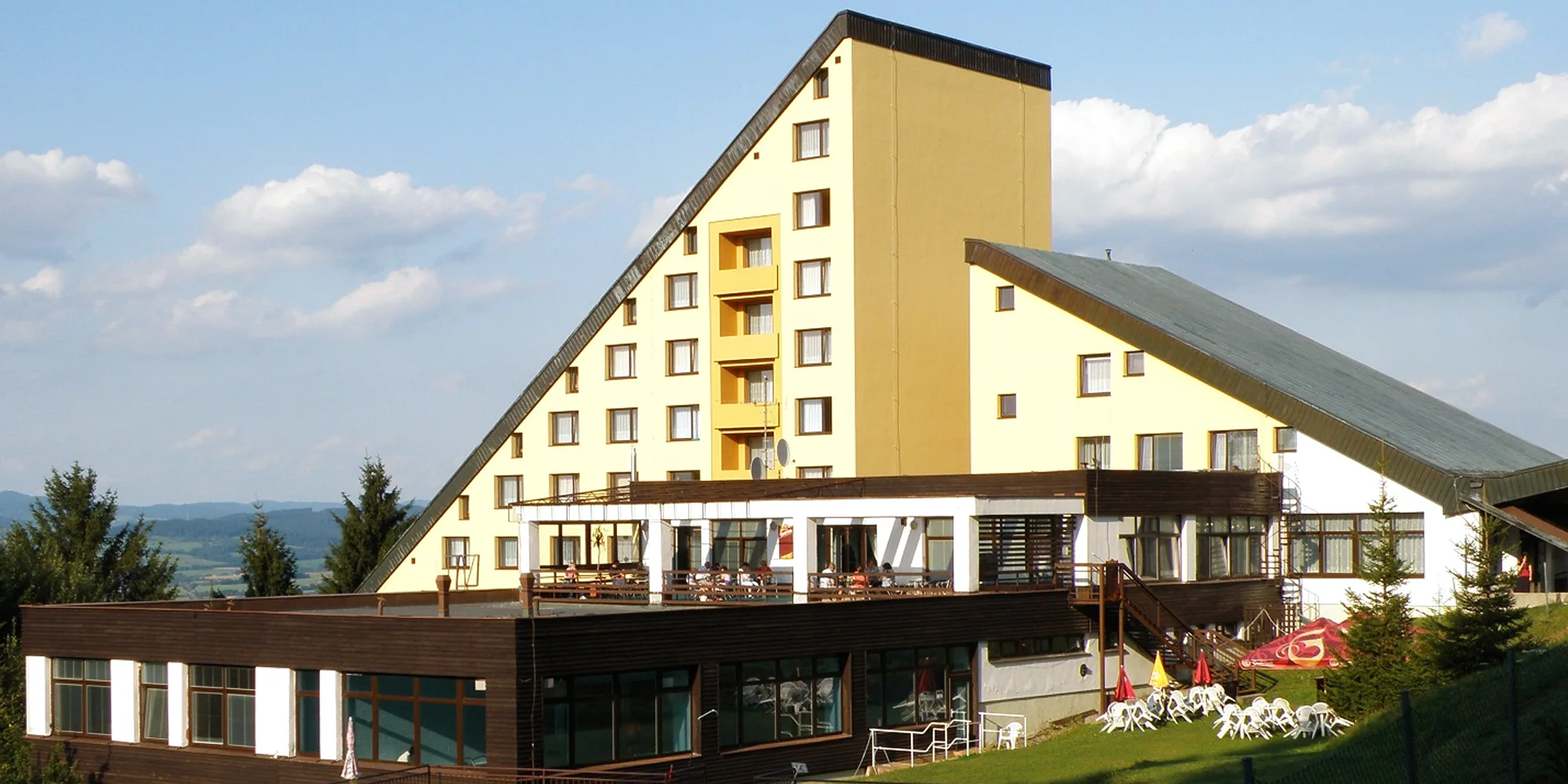 Bílé Karpaty s polopenzí, bazénem a vířivkou