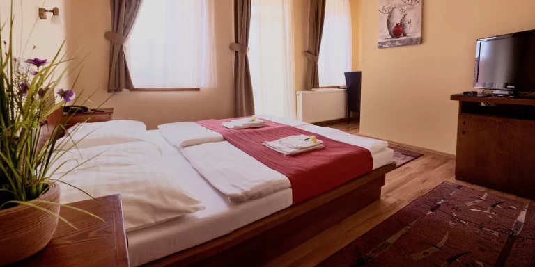 Dovolená v Komárně: wellness, lázně i polopenze