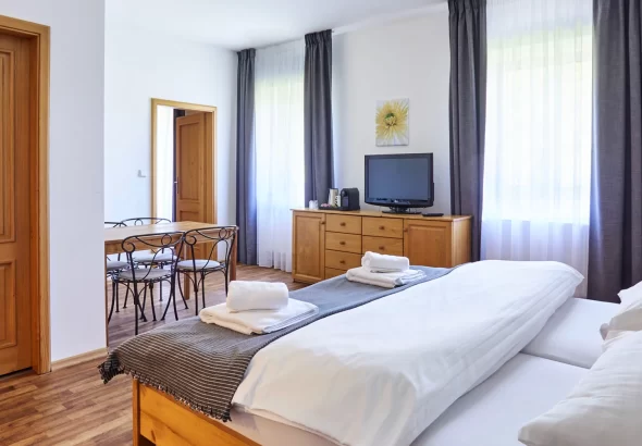 Resort na Šumavě s jídlem a wellness pro pár i rodinu