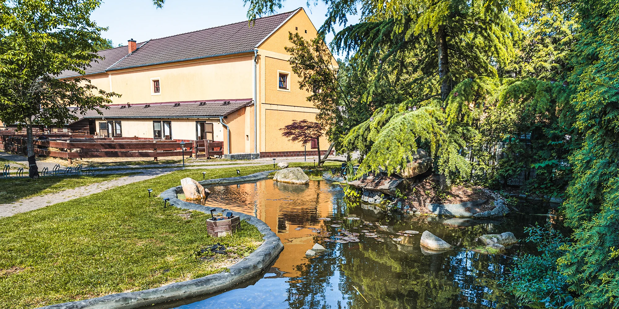 Pobyt na farmě kousek od Mosteckého jezera i vč. snídaní
